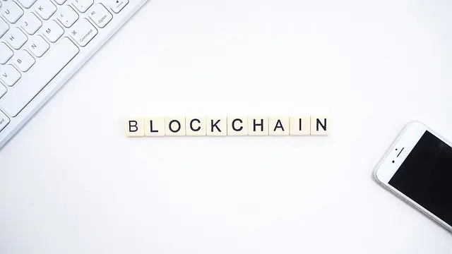 Jak nowoczesna technologia wpływa na bezpieczeństwo danych?