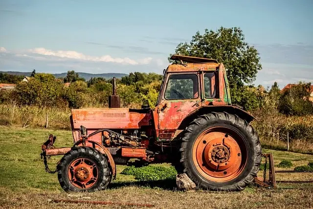 Guide pratique pour choisir le bon système d'attelage pour votre matériel tracteur