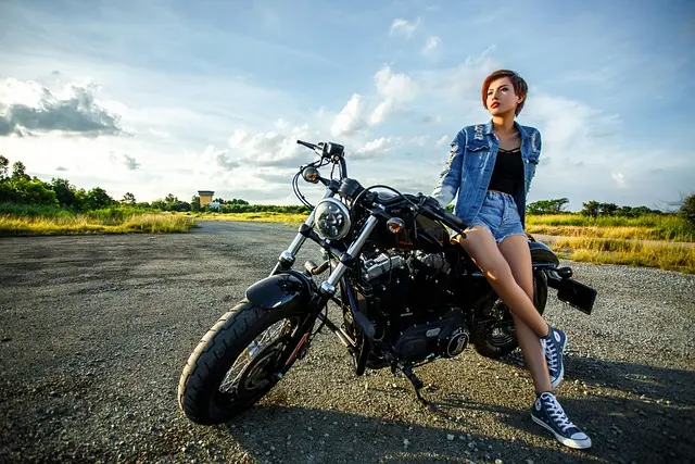 10 conseils mode pour porter le denim avec style