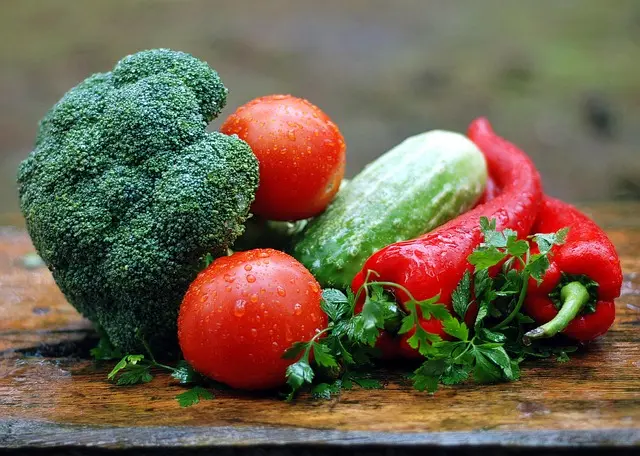Les 10 Aliments à Éviter pour un Plan d'Alimentation Saine