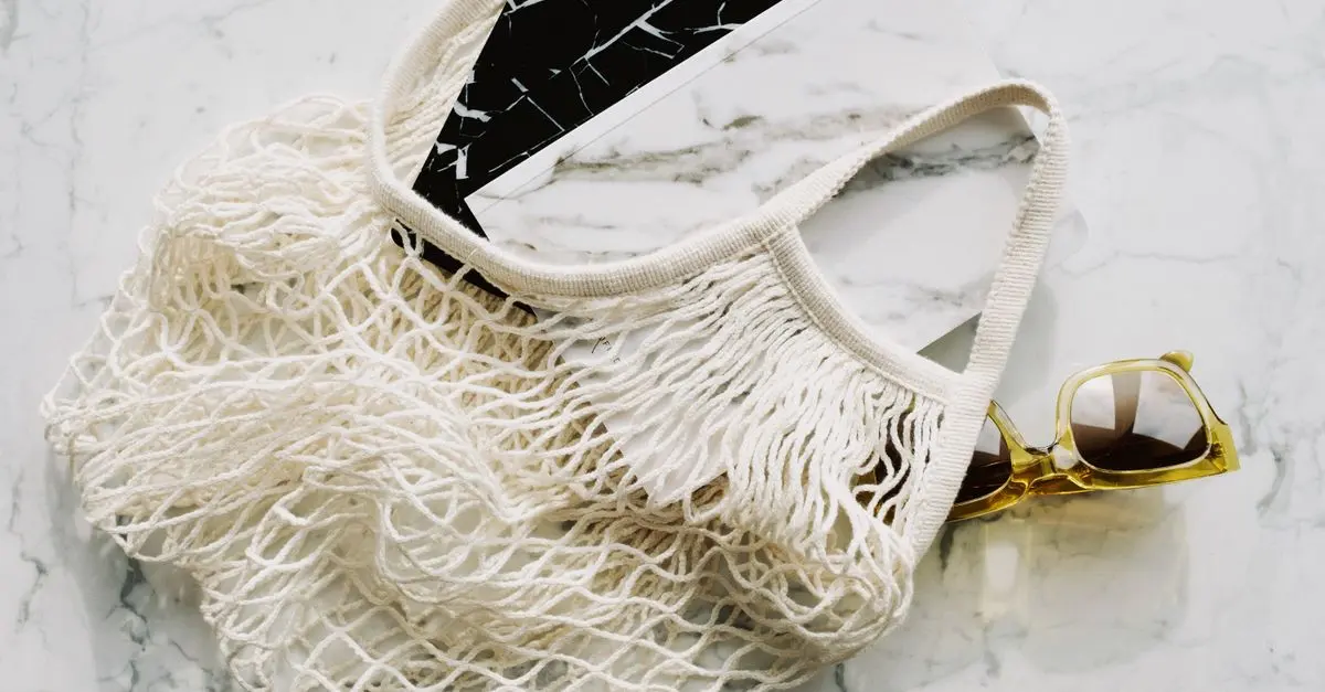 Comment adopter un look chic avec des vêtements durables