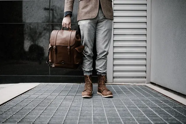 Minimalisme en Voyage : Les Clés pour Maximiser l'Espace de Votre Sac