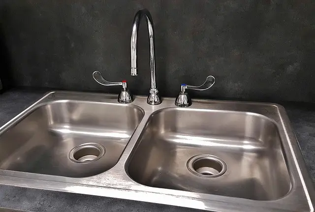 Comment Préparer Votre Maison Pour l'Arrivée d'un Plombier Disponible