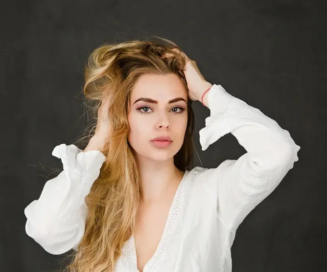 Maquillage hybride : 5 étapes pour un look impeccable