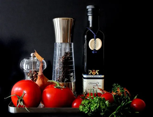 Los secretos del aceite de oliva: Beneficios y usos en la cocina