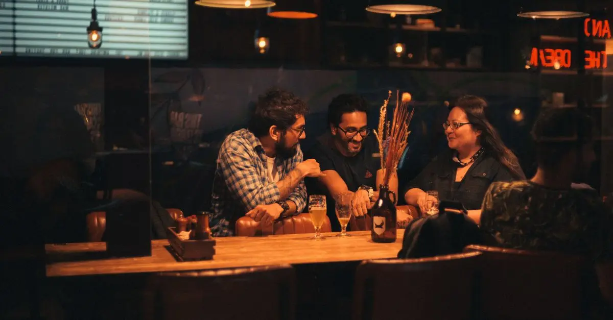 Cómo Mejorar tu Fluidez en Español a Través de Conversaciones