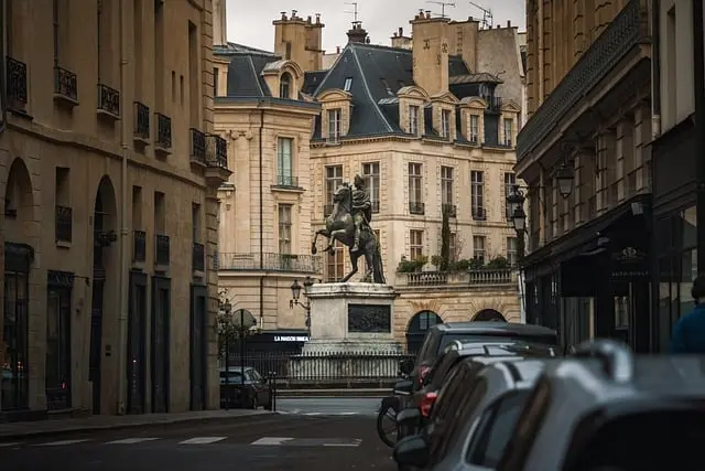 Comment découvrir les merveilles cachées de votre prochaine destination