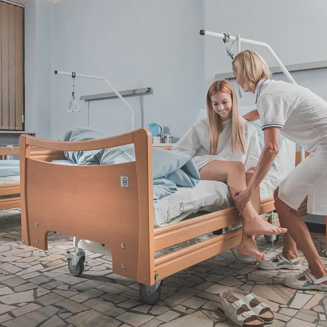 Les 7 compétences clés d'un infirmier à domicile pour des soins réussis