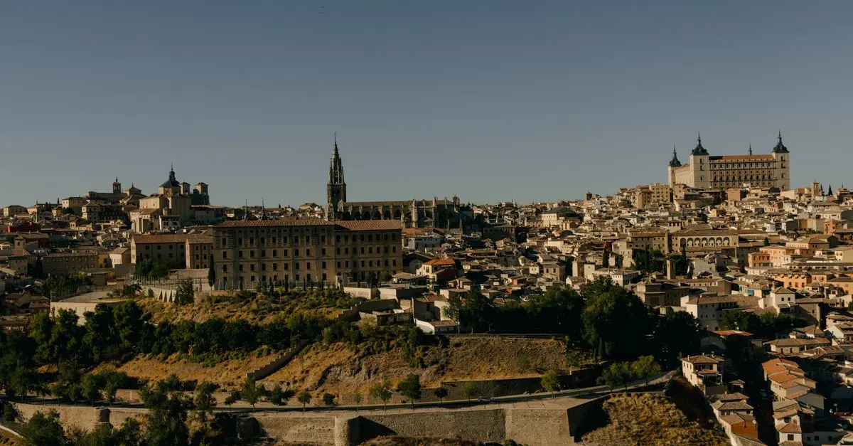 Cómo descubrir los rincones ocultos de España en tu próxima escapada