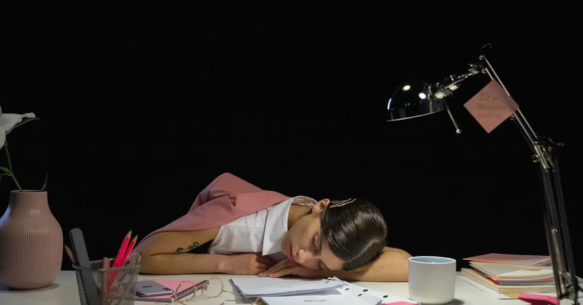 5 Techniques de Relaxation Rapide à Pratiquer au Bureau