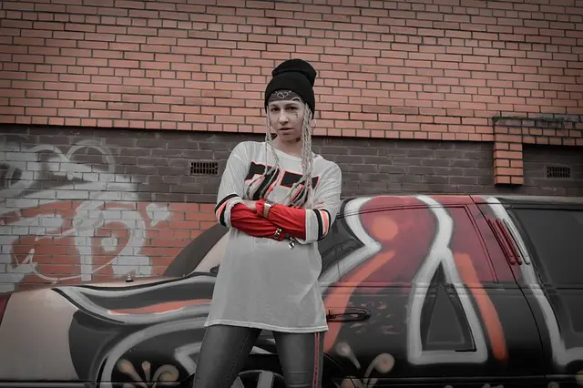 Le streetwear pour femmes : créer un look décontracté et tendance