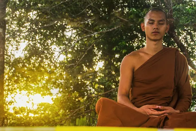 Comment Incorporer la Méditation dans Votre Escapade Bien-Être