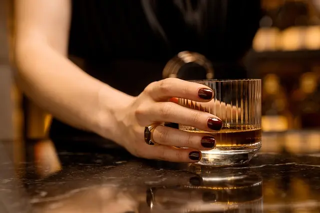 Comment créer un cocktail créatif avec des épices surprenantes