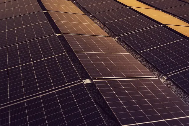 Comment Améliorer le Rendement de Vos Panneaux Solaires Économiques