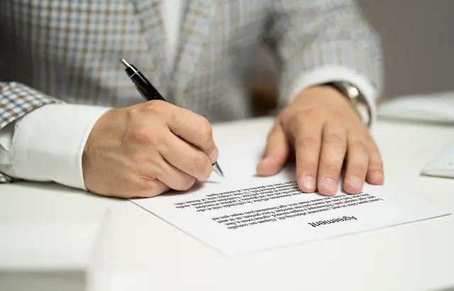 Comment établir un contrat clair avec votre électricien de confiance