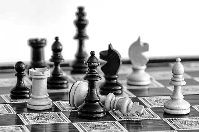 5 Stratégies pour Optimiser Votre Milieu de Partie aux Échecs