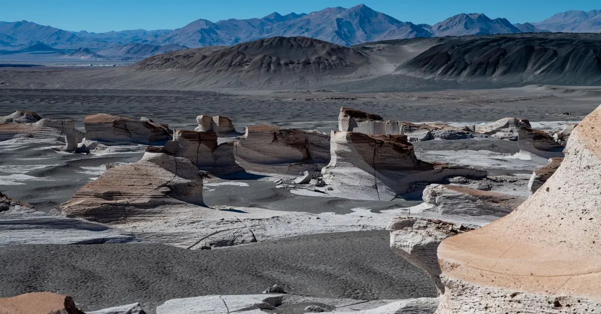 Les formations géologiques les plus fascinantes à explorer