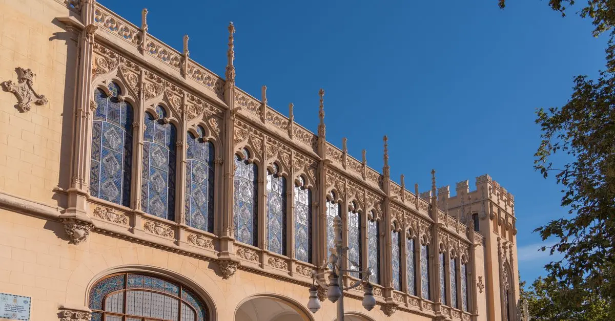 Cómo disfrutar de la arquitectura española en tu viaje