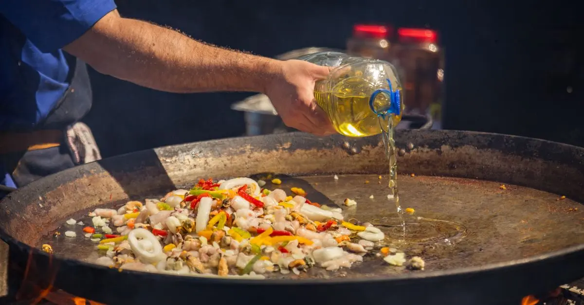 Cómo hacer la mejor paella mixta: Receta y secretos