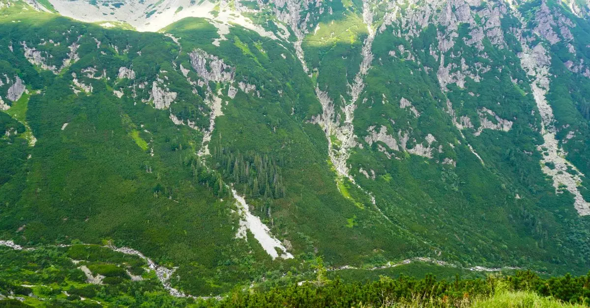 Jakie są najpiękniejsze trasy turystyczne w Polsce?