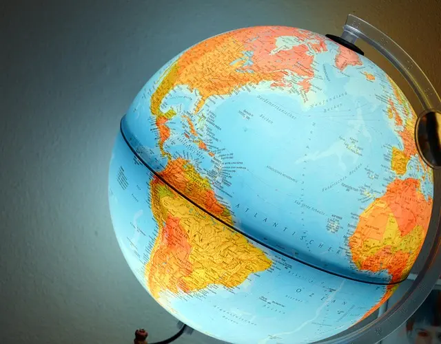 Les Avantages des Atlas Géographiques Interactifs pour Apprendre