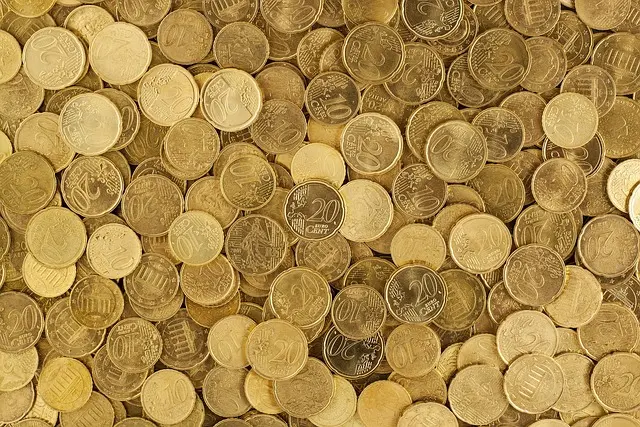10 Strategie Efficaci per Risparmiare Sui Costi Mensili