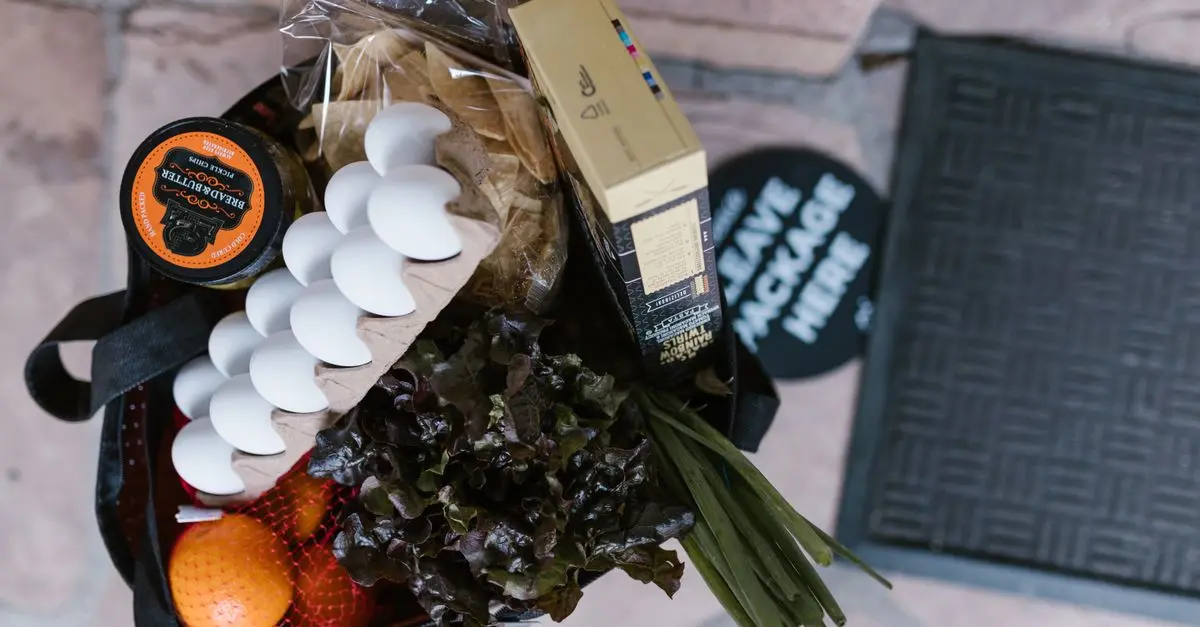 Essential Tips for Moving Toward a Plastic-Free Lifestyle