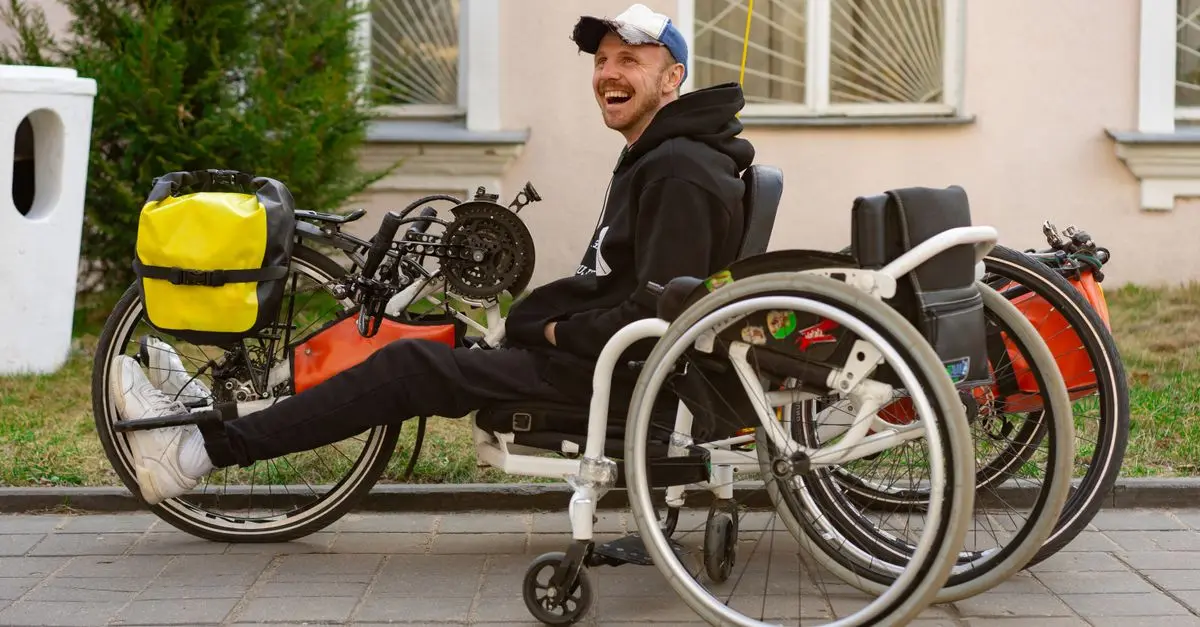Comment choisir le bon équipement pour le VTT adapté PMR