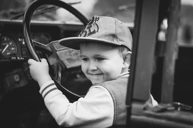L'impact du poids du volant sur votre vitesse de conduite