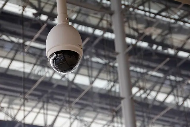 Cómo implementar un sistema de seguridad integral en tu hogar