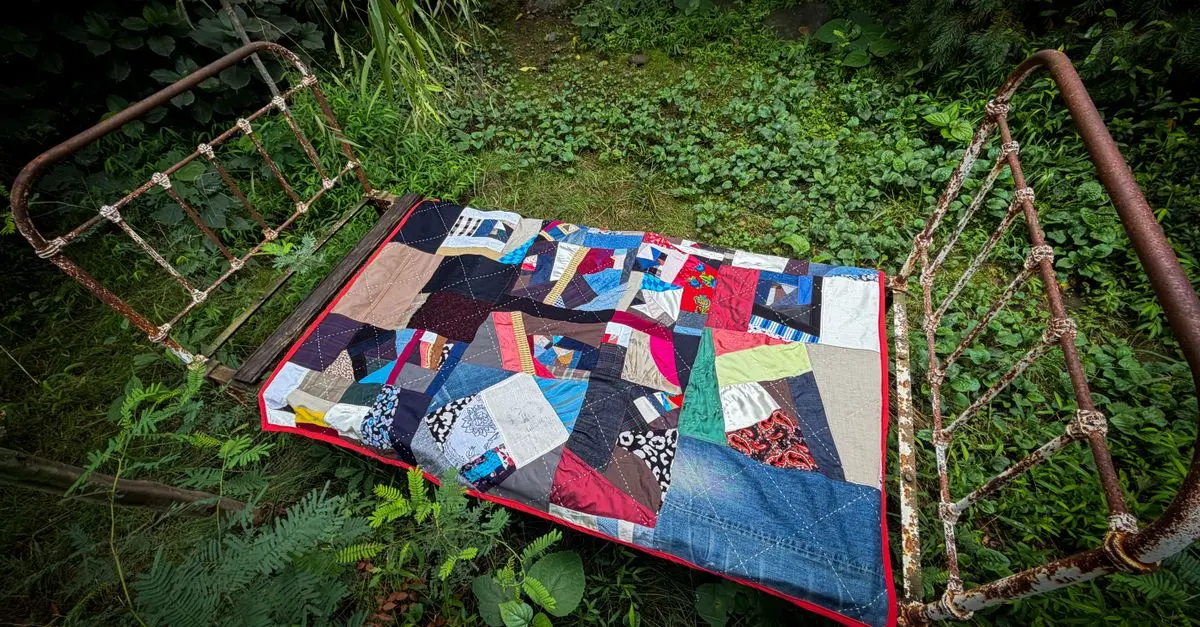 10 Easy DIY Ideas for Upcycling Household Items