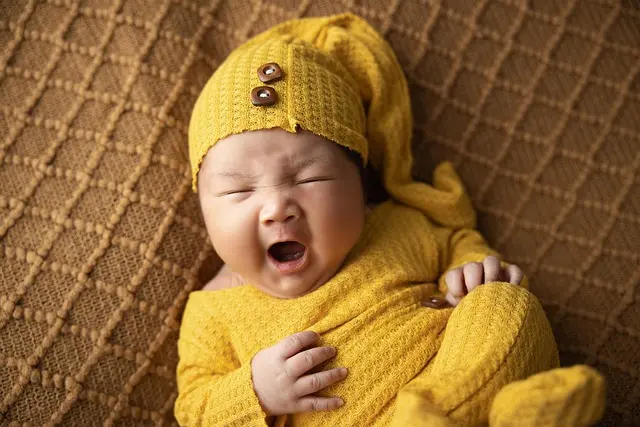 Les Accessoires Indispensables pour Élever le Style de Bébé