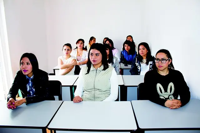 Cómo seleccionar la mejor herramienta de educación en línea