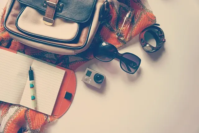 10 najciekawszych akcesoriów, które ożywią Twoje stylizacje