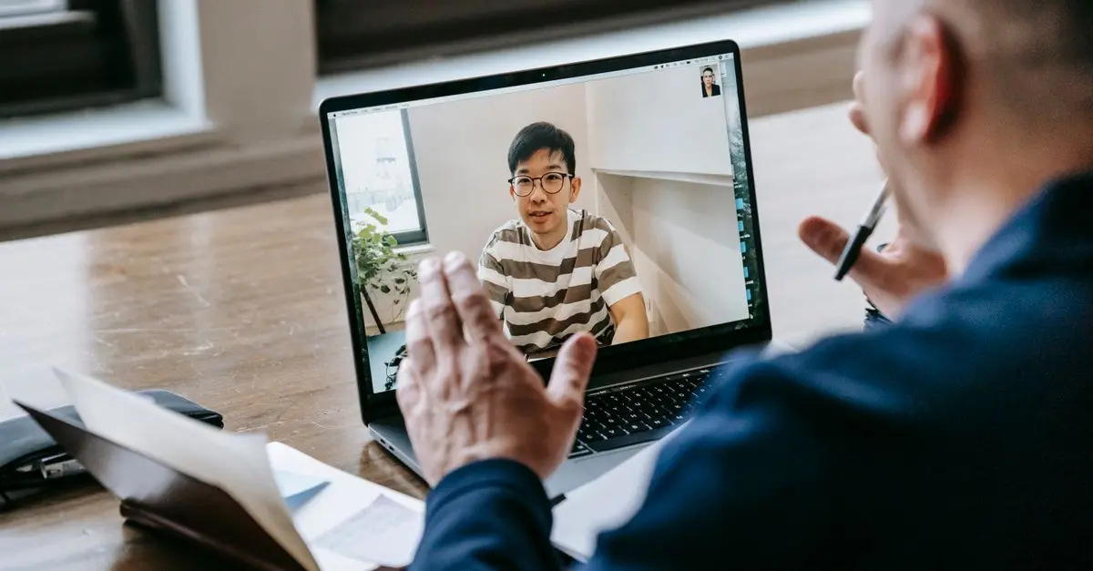 Comment utiliser efficacement les forums d'entraide en ligne