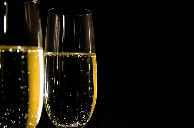 Les gestes symboliques essentiels pour vos noces d'or