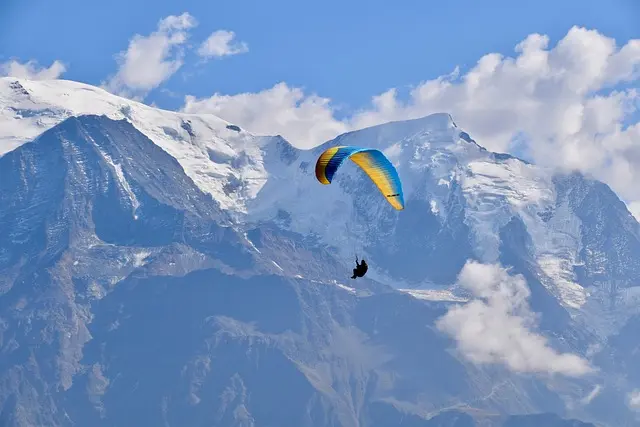 5 conseils incontournables pour réussir votre première aventure en parapente