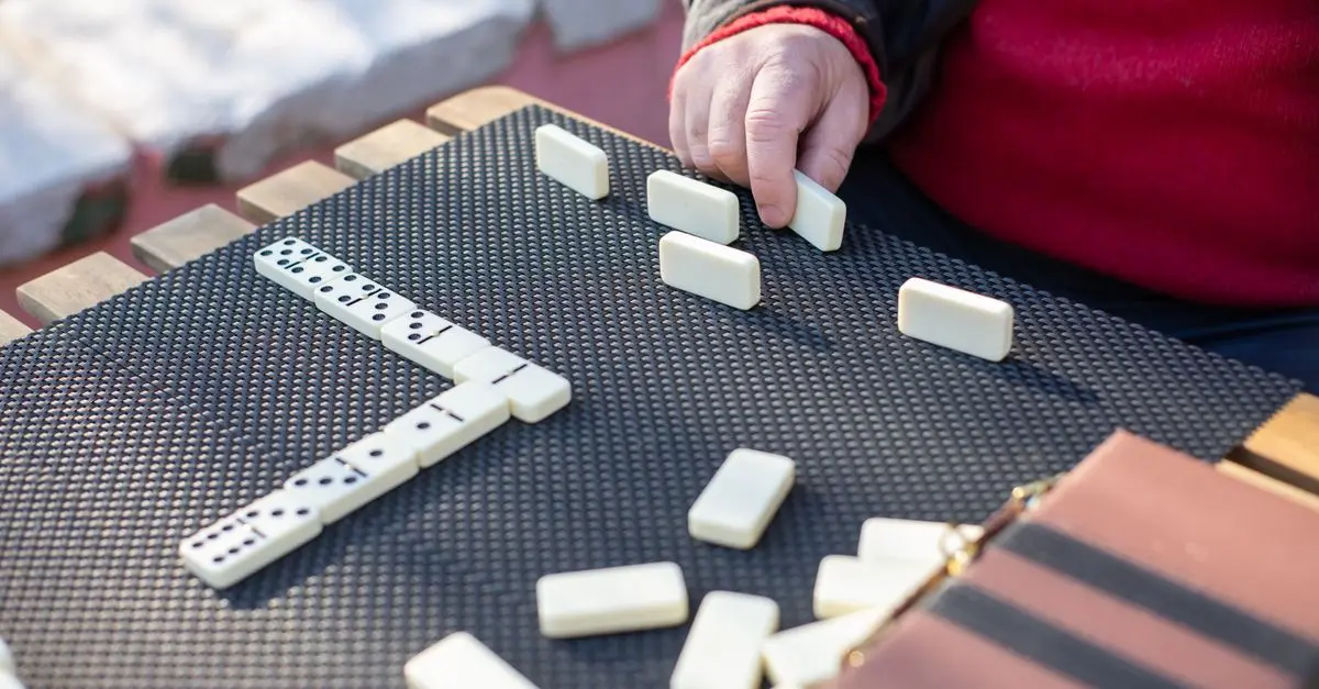 Les Règles Incontournables du Jeu de Dominos