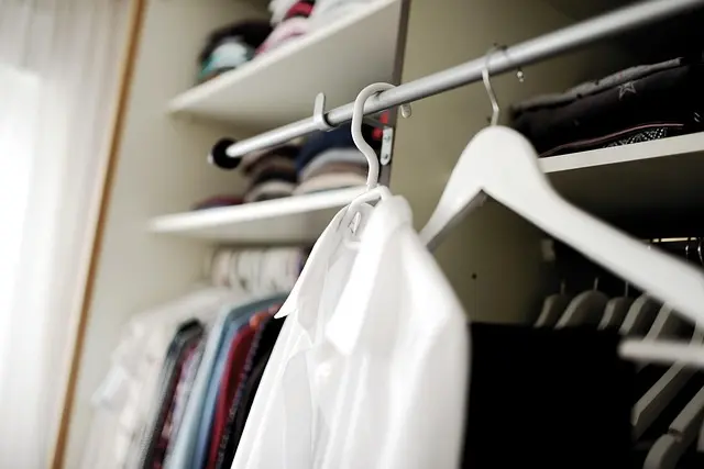 Comment varier son style avec des pièces clés du dressing