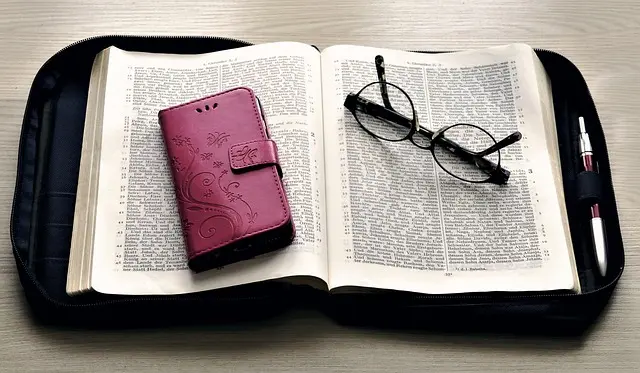 How to Choose the Best Mobile Accessories for Your Daily Life