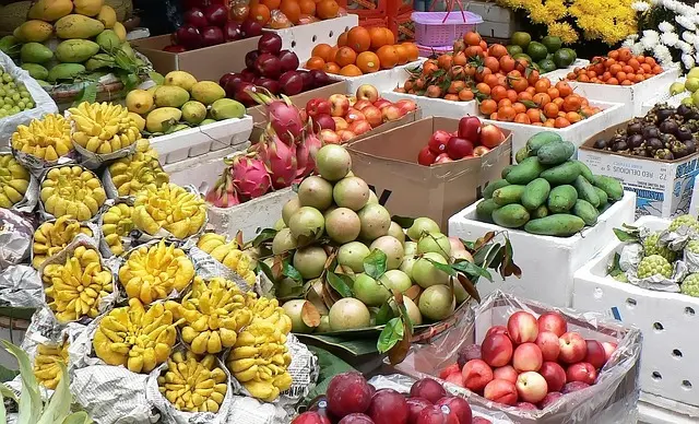12 Fruits à Éviter dans Votre Panier de Fruits