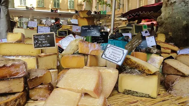 Les différentes variétés de fromages : un guide complet