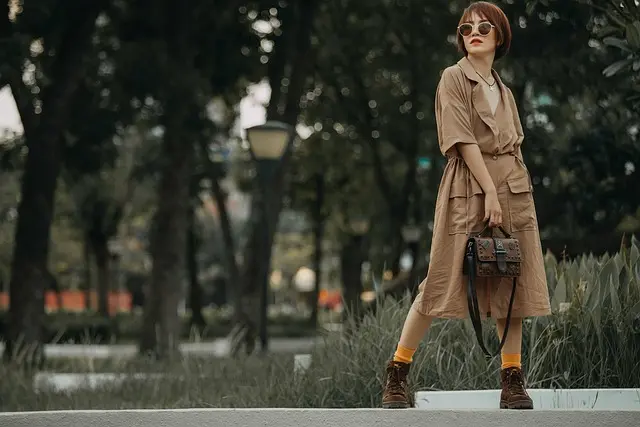 Jakie akcesoria będą modne wiosną? Przewodnik po trendach