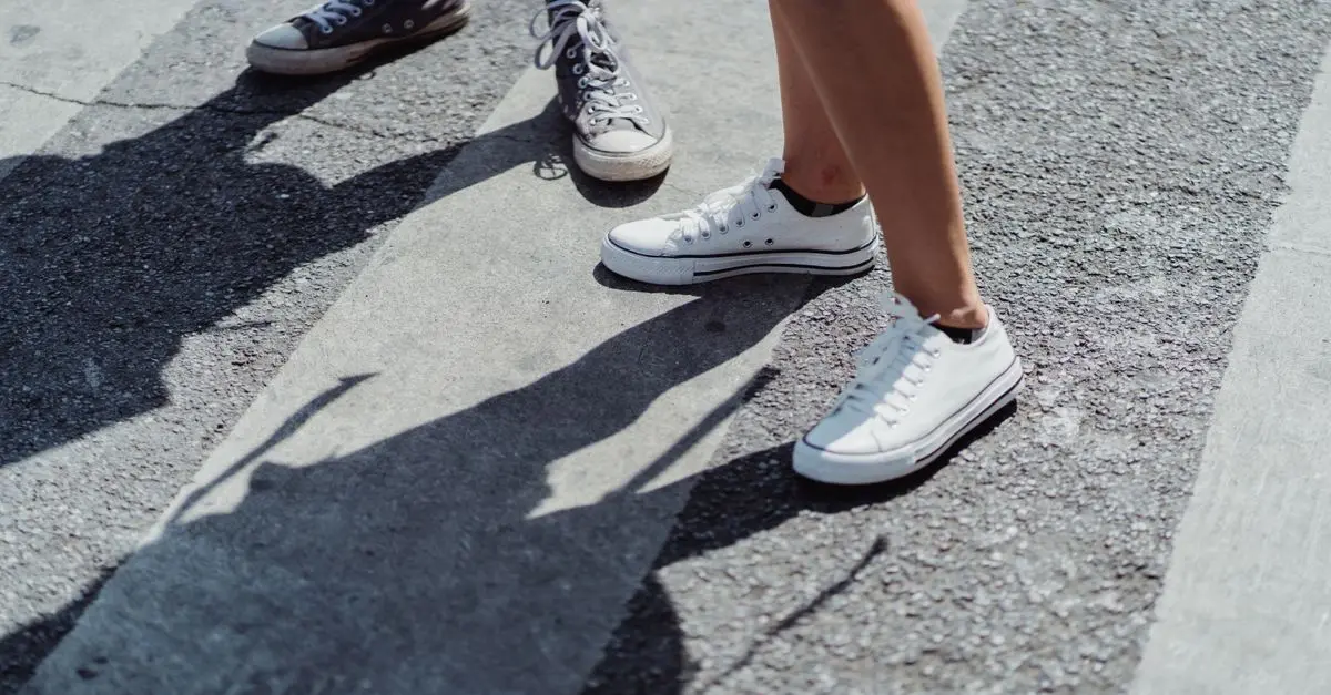 Variety sneakersów: Jak wybrać idealny model?