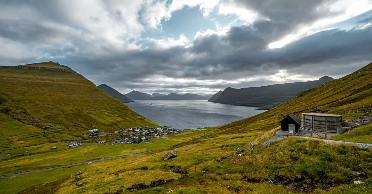 Voyager Hors des Sentiers Battus : Ces Destinations Méconnues