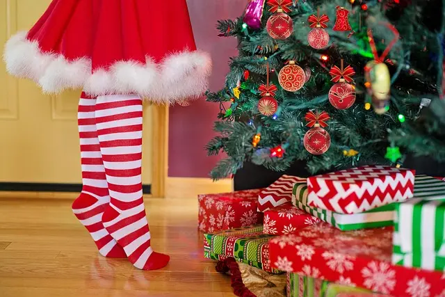 10 Idee Fai da Te per Mercatini di Natale Creativi