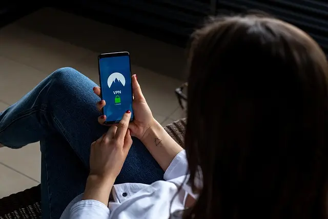 Les meilleures pratiques pour sécuriser vos données en voyage connecté