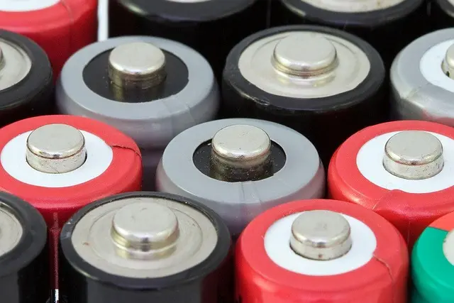 Comment optimiser la batterie de vos appareils en voyage
