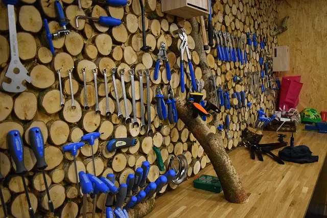 Comment choisir les meilleures finitions pour vos menuiseries en bois