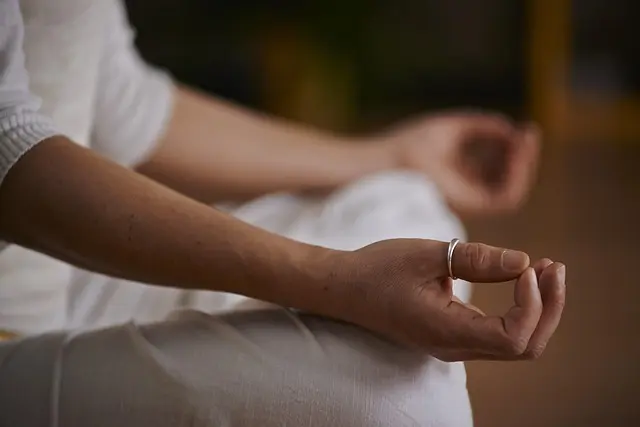 Techniques Yoga pour Améliorer la Concentration et la Méditation